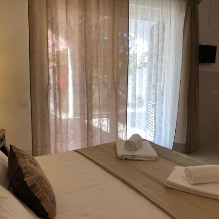 Odegos Mono & Trilo Bed & Breakfast Torre dell'Orso Eksteriør bilde