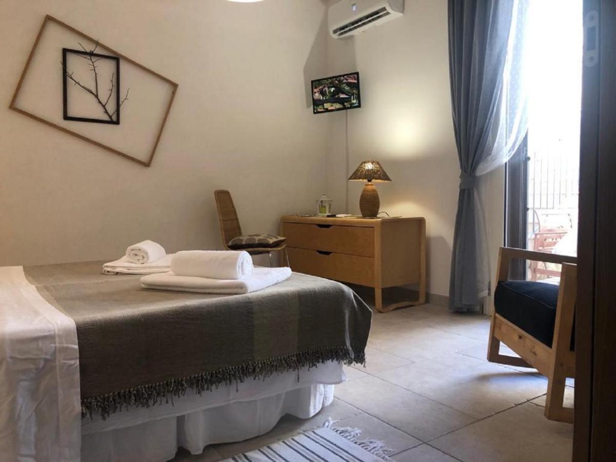 Odegos Mono & Trilo Bed & Breakfast Torre dell'Orso Eksteriør bilde
